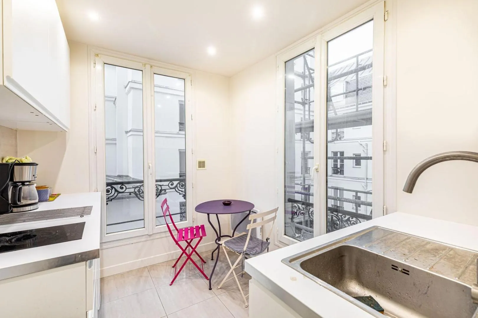 Guestready - Studio Parisien Pres Des Attractions Paris