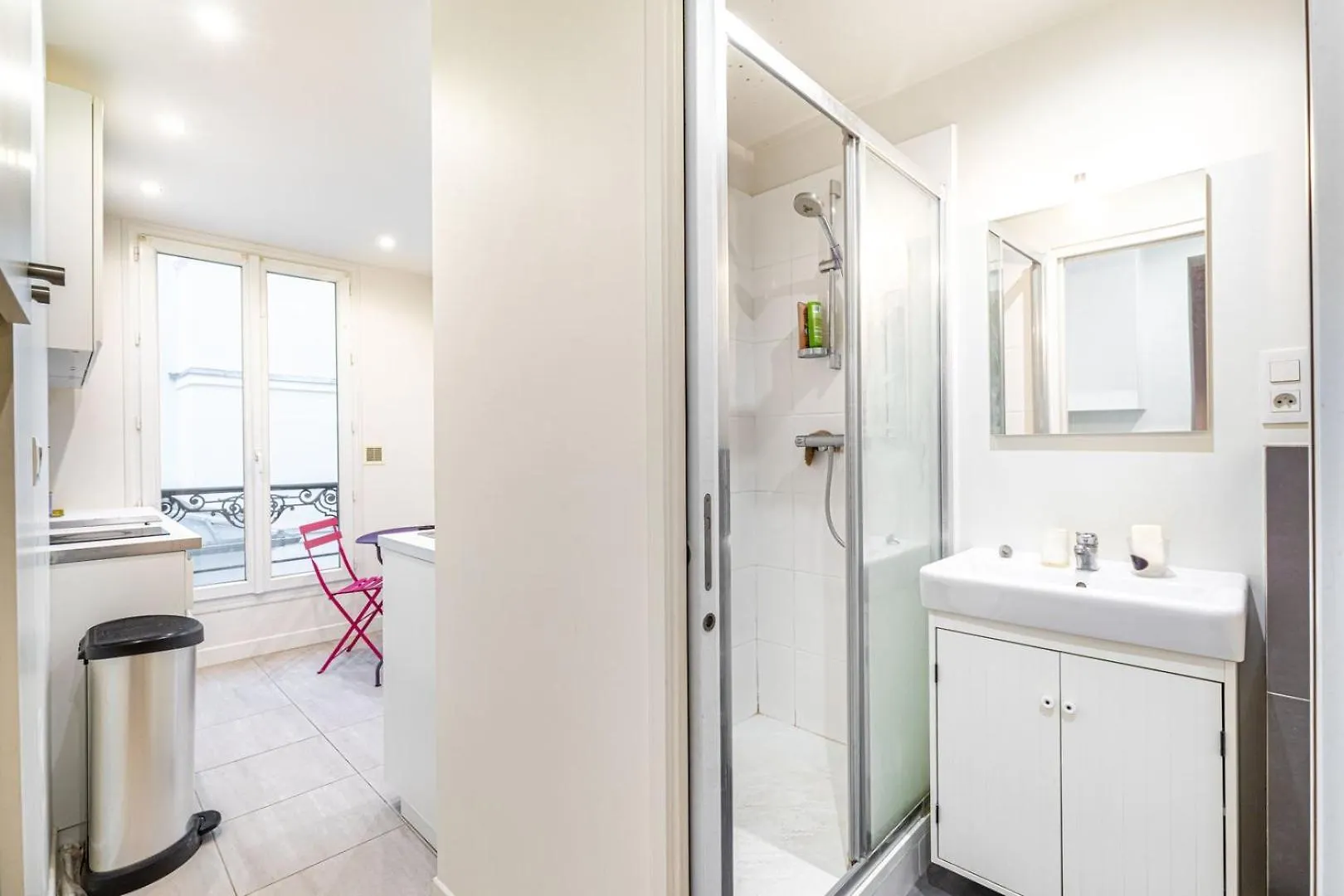 Guestready - Studio Parisien Pres Des Attractions Apartment